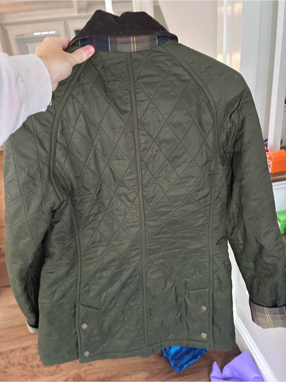 Barbour Olive Quilted Utility Jacket with Dark Brown Corduroy Collar - Picture 3 of 3
